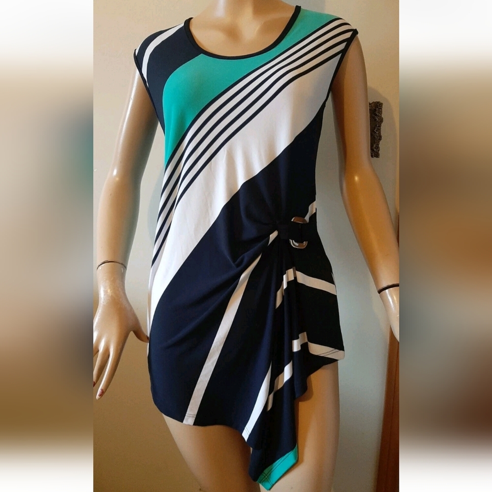 Artex Fashions Top Asymmetrical Hem Women's Medium